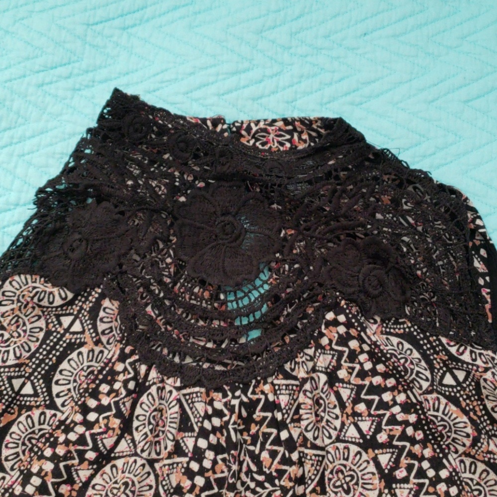 Shirt - Picture 2 of 4